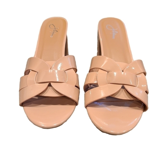 J Adam's Block Heel Nori Open-front Mule Shoes, Size 8 - Picture 3 of 13